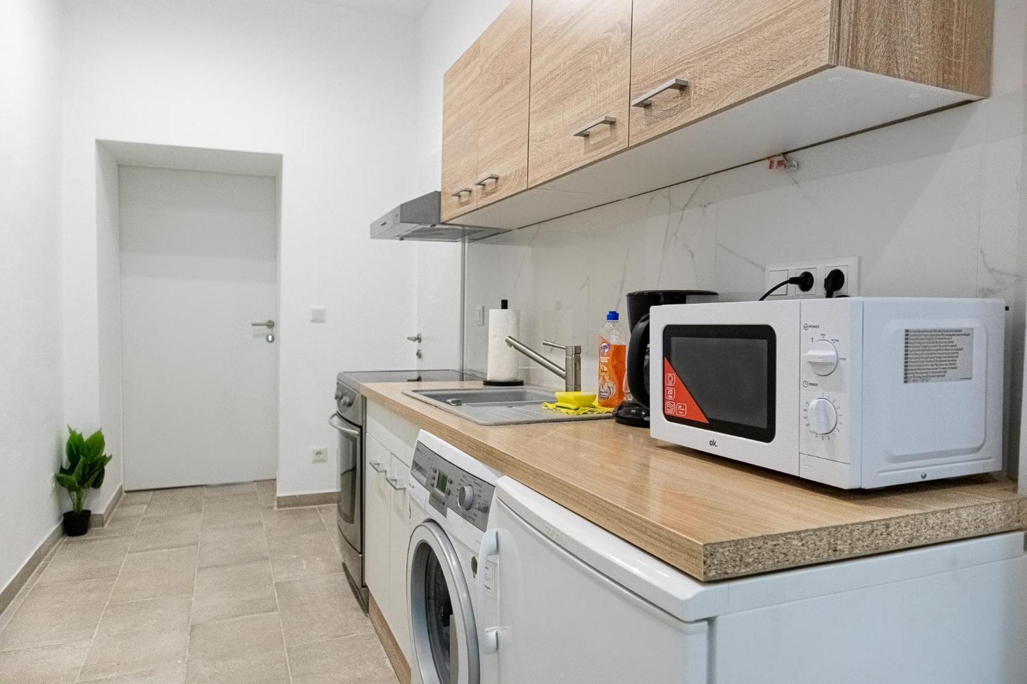 9 Min From City Center - Beautiful Studio Near U1 Reumannplatz Wiedeń Zewnętrze zdjęcie