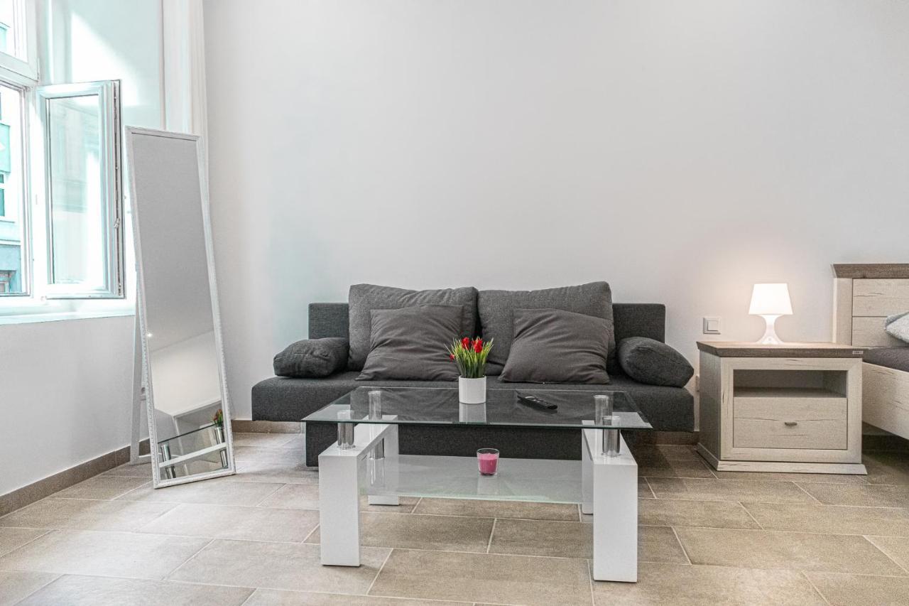 9 Min From City Center - Beautiful Studio Near U1 Reumannplatz Wiedeń Zewnętrze zdjęcie